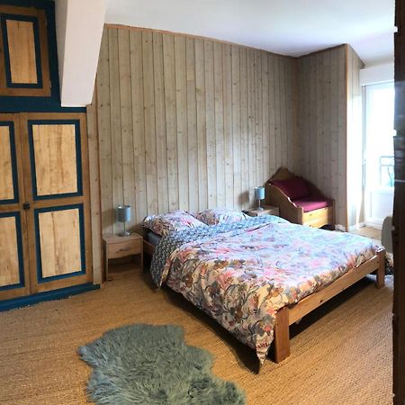 Cierp La Auarje: Appartement Avec Jardin & Terrasse מראה חיצוני תמונה